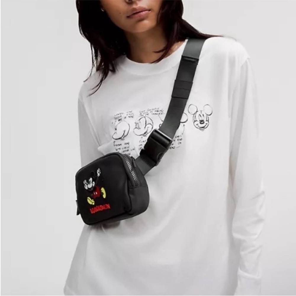 Lululemon x Disney Everywhere beltbag, NWT Limited Edition